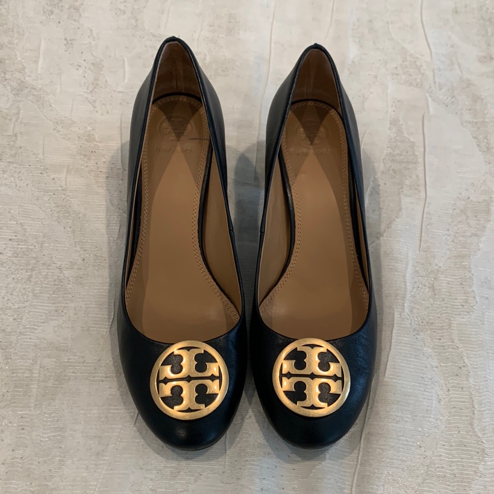Tory Burch Black Leather Heels Size 9.5